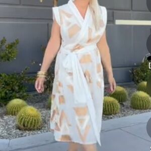 Coocu aether Elegant White and gold Dress